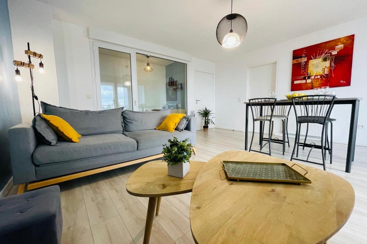 Bright Apartment In A New Building With Garage Tours Exterior foto