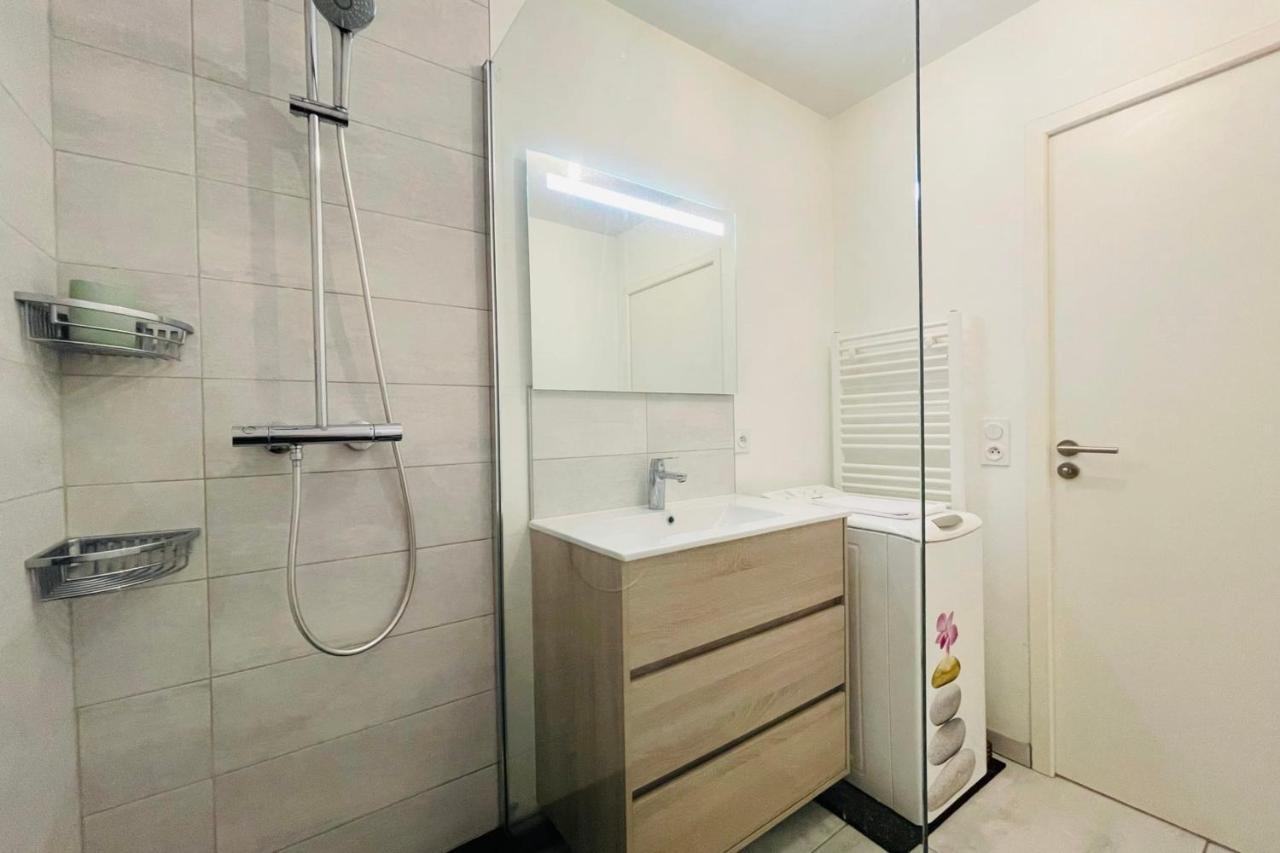 Bright Apartment In A New Building With Garage Tours Exterior foto